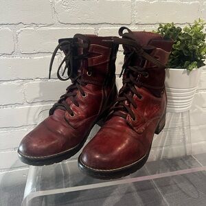 Drodemaris Women's Red/Burgundy Leather Lace-Up Boots